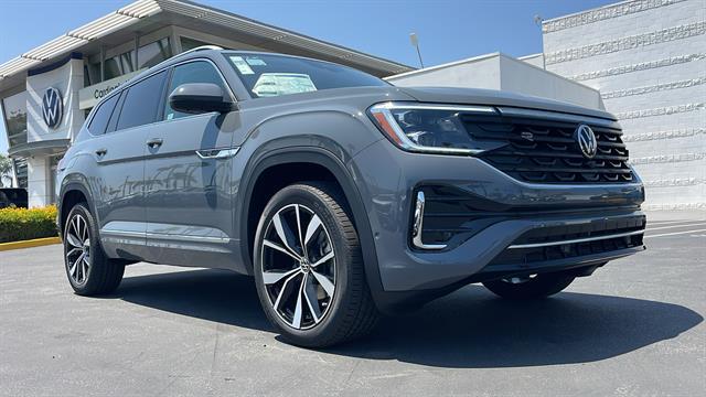 2025 Volkswagen Atlas 2.0T SEL Premium R-Line
