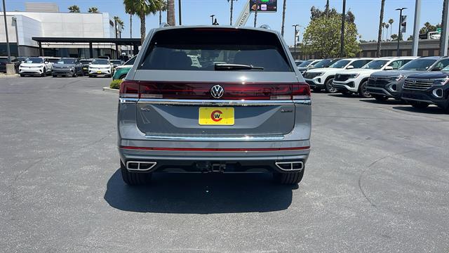 2025 Volkswagen Atlas 2.0T SEL Premium R-Line
