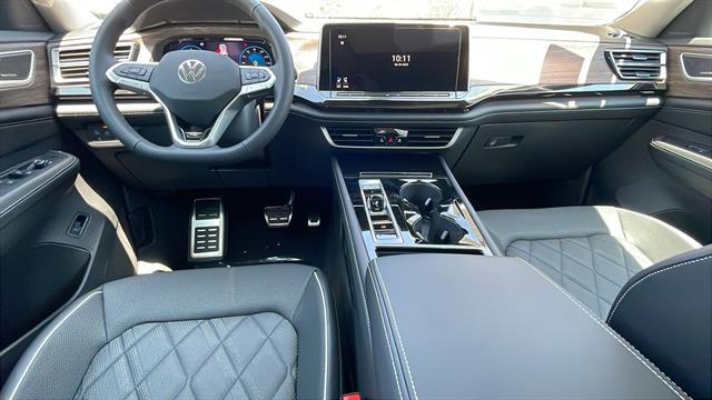 2025 Volkswagen Atlas 2.0T SEL Premium R-Line