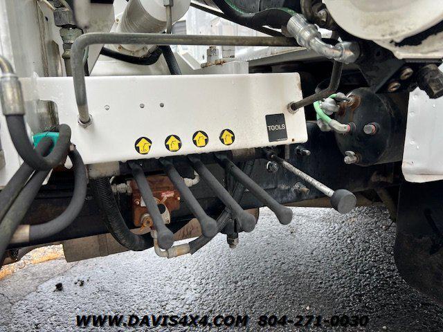 2006 Ford F-750 XLT