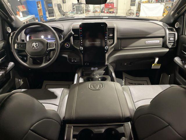 2025 RAM Ram 2500 RAM 2500 LARAMIE CREW CAB 4X4 64 BOX 2025 RAM Ram 2500 RAM 2500 LARAMIE CREW CAB 4X4 64 BOX