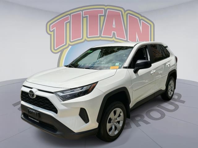 2023 Toyota RAV4 LE [6]