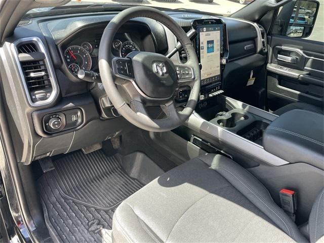 2025 RAM 2500 Big Horn Crew Cab 4x4 64 Box