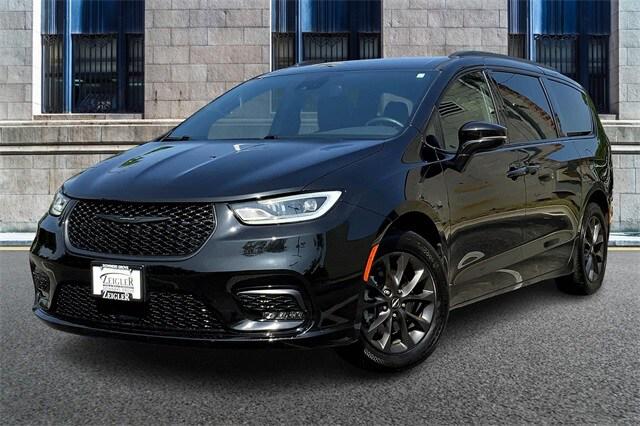 2021 Chrysler Pacifica Touring