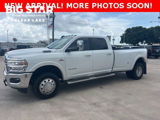 2022 RAM 3500 Laramie Crew Cab 4x4 8 Box