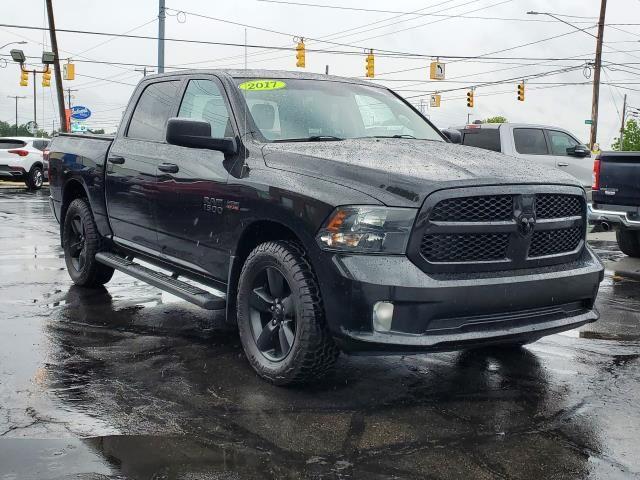 2017 RAM 1500 Express Crew Cab 4x4 57 Box