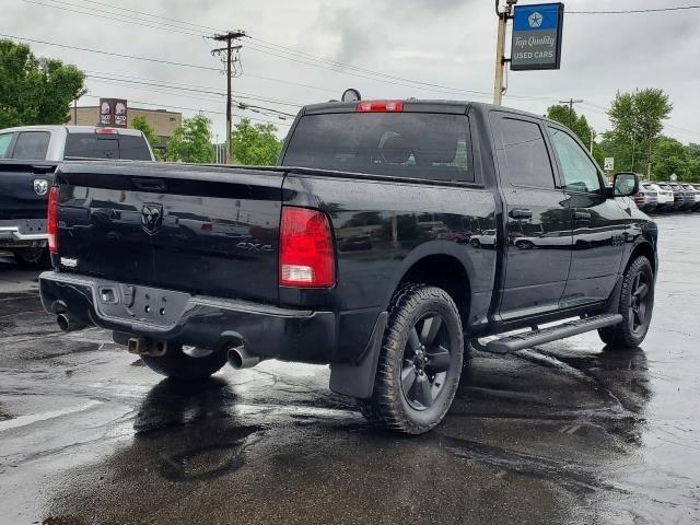 2017 RAM 1500 Express Crew Cab 4x4 57 Box