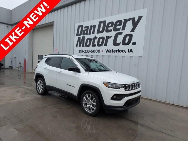 2024 Jeep Compass Latitude Lux FWD