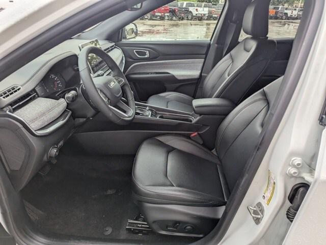 2024 Jeep Compass Latitude Lux FWD