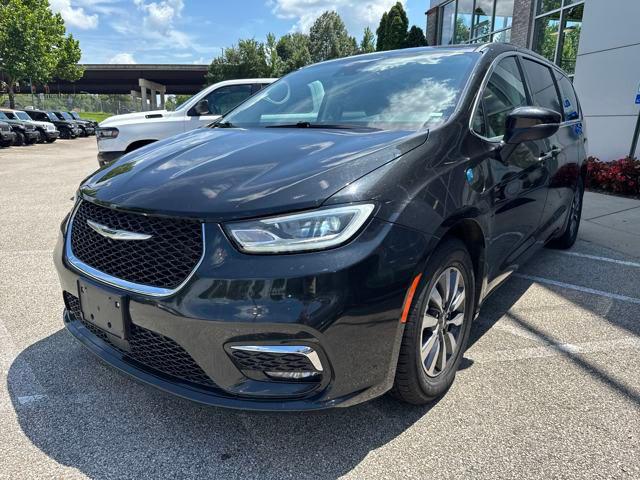 2023 Chrysler Pacifica Hybrid Touring L