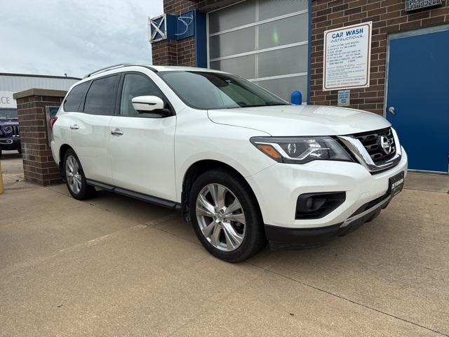 2018 Nissan Pathfinder SL