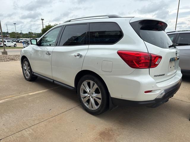 2018 Nissan Pathfinder SL