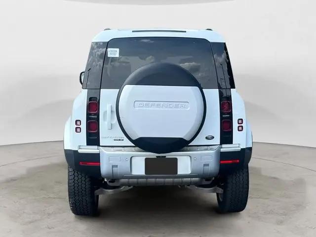 2020 Land Rover Defender 110 SE