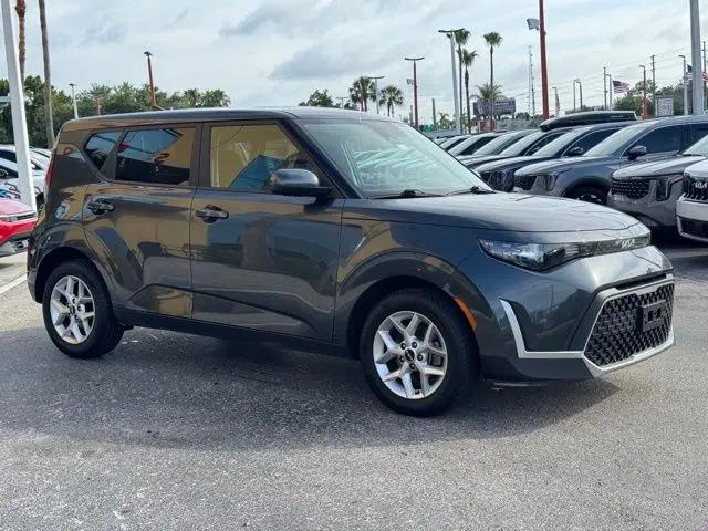 2023 Kia Soul LX