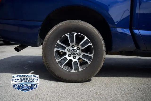 2023 Nissan Titan Crew Cab SV 4x4