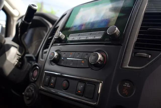 2023 Nissan Titan Crew Cab SV 4x4