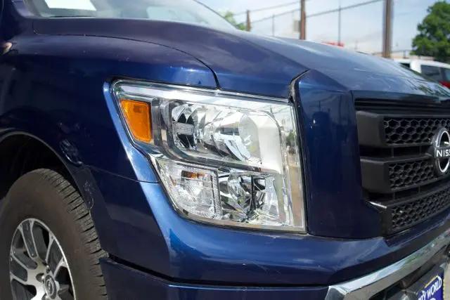 2023 Nissan Titan Crew Cab SV 4x4