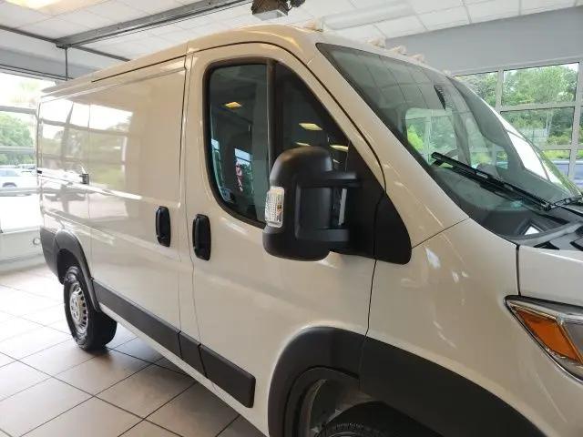 2025 Ram ProMaster Cargo Van Tradesman Low Roof 118" WB w/Pass Seat