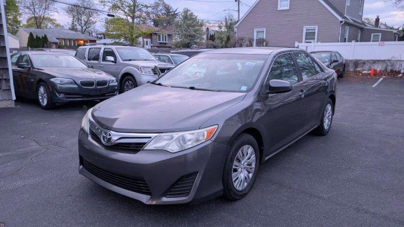 2014 Toyota Camry LE