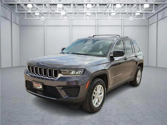 2024 Jeep Grand Cherokee Laredo X 4x2