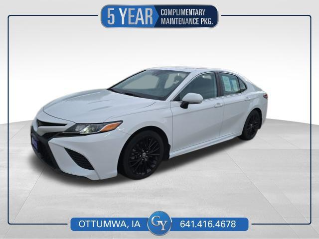 2020 Toyota Camry SE AWD