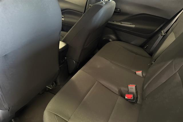 2025 Nissan Kicks S