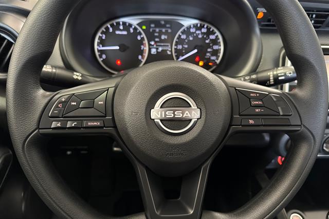 2025 Nissan Kicks S