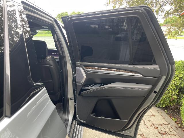 2025 Cadillac Escalade Sport Platinum