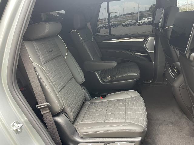 2025 Cadillac Escalade Sport Platinum