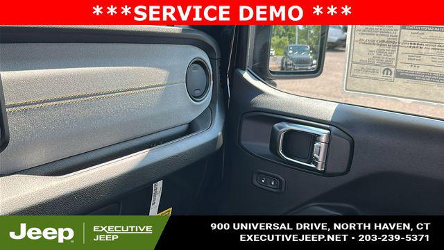 2025 Jeep Wrangler 4-Door Summit 4x4