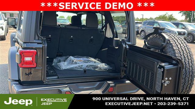 2025 Jeep Wrangler 4-Door Summit 4x4