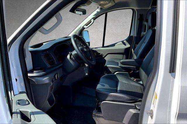 2025 Ford Transit Cargo Van Base