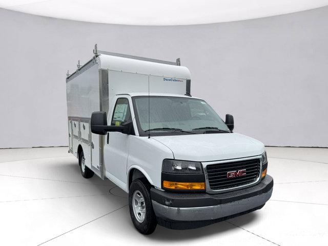 2025 GMC Savana Cutaway Work Van