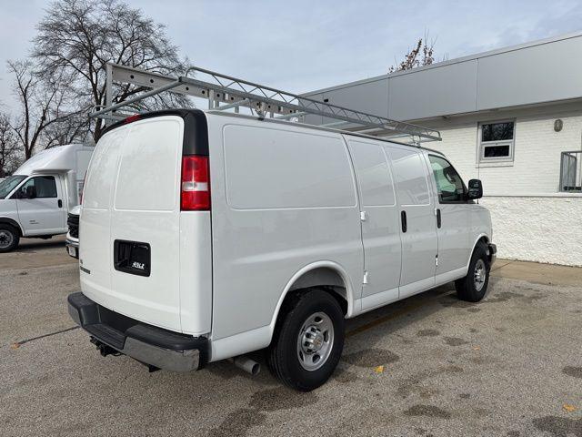 2025 Chevrolet Express Cargo Van RWD 2500 Regular Wheelbase WT