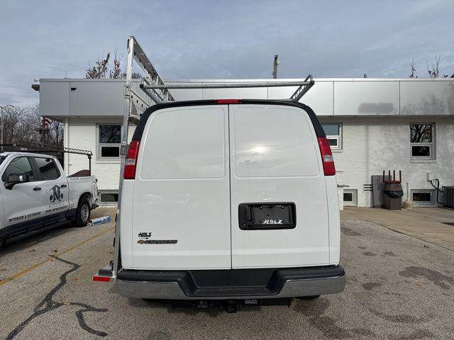 2025 Chevrolet Express Cargo Van RWD 2500 Regular Wheelbase WT