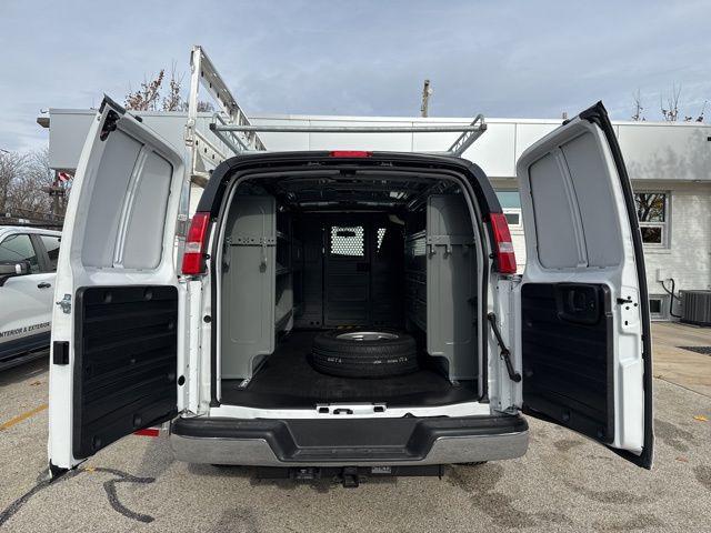 2025 Chevrolet Express Cargo Van RWD 2500 Regular Wheelbase WT
