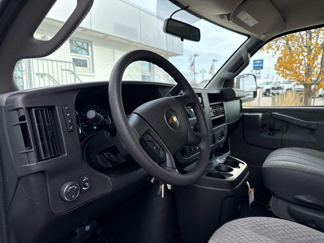2025 Chevrolet Express Cargo Van RWD 2500 Regular Wheelbase WT