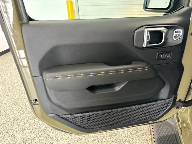 2025 Jeep Gladiator GLADIATOR HIGH TIDE 4X4