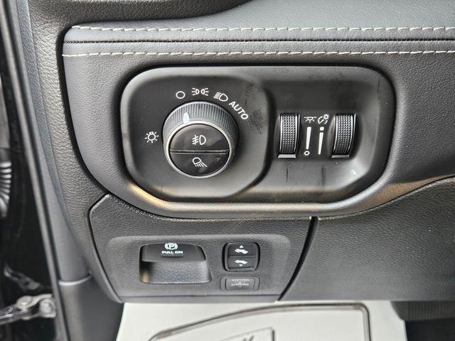 2026 Ram 1500 Limited Crew Cab 4x4 5'7" Box