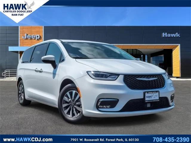 2023 Chrysler Pacifica Hybrid Touring L