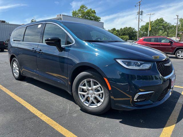 2025 Chrysler Pacifica PACIFICA SELECT