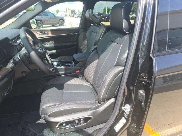2025 Jeep Grand Cherokee GRAND CHEROKEE L SUMMIT 4X4