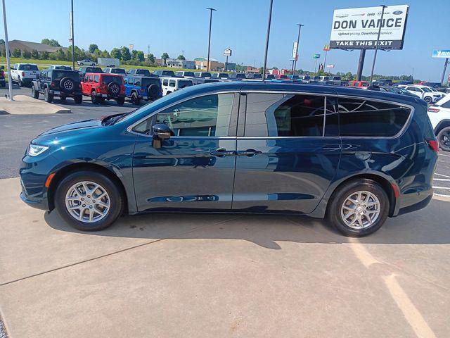 2025 Chrysler Pacifica PACIFICA SELECT