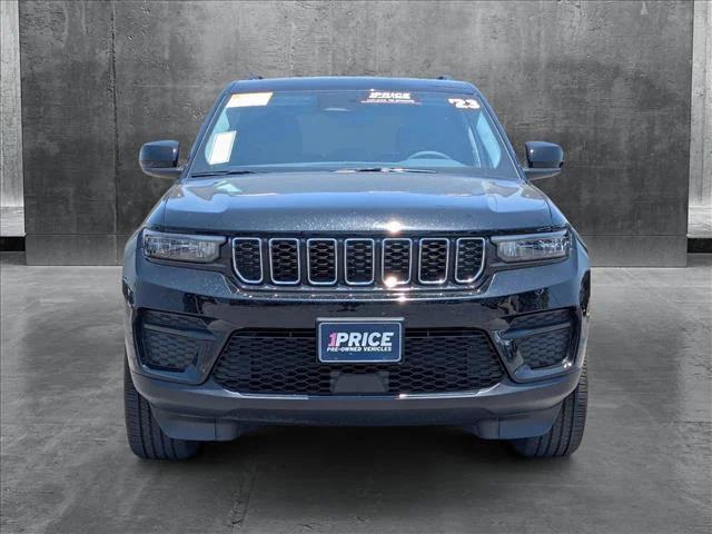 2023 Jeep Grand Cherokee Laredo 4x2