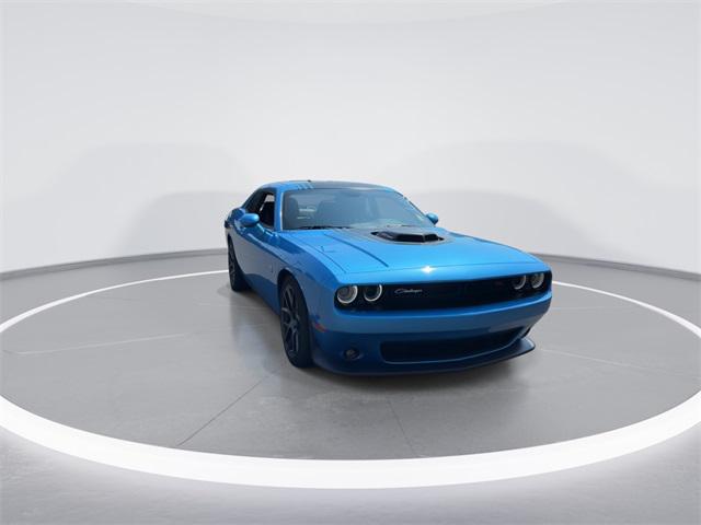 2018 Dodge Challenger 392 Hemi Scat Pack Shaker