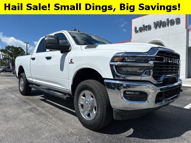 2025 RAM 2500 Tradesman Crew Cab 4x4 64 Box