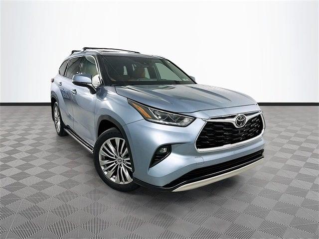 2022 Toyota Highlander Platinum