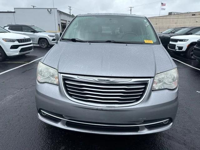 2013 Chrysler Town and Country Touring 2013 Chrysler Town and Country Touring