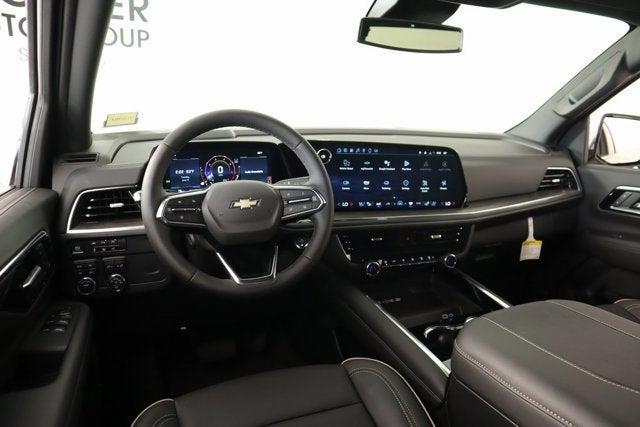 2025 Chevrolet Suburban 4WD Premier