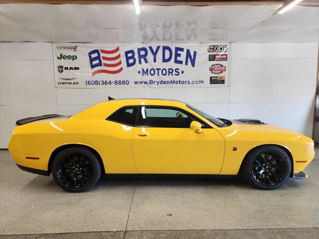 2017 Dodge Challenger 392 Hemi Scat Pack Shaker